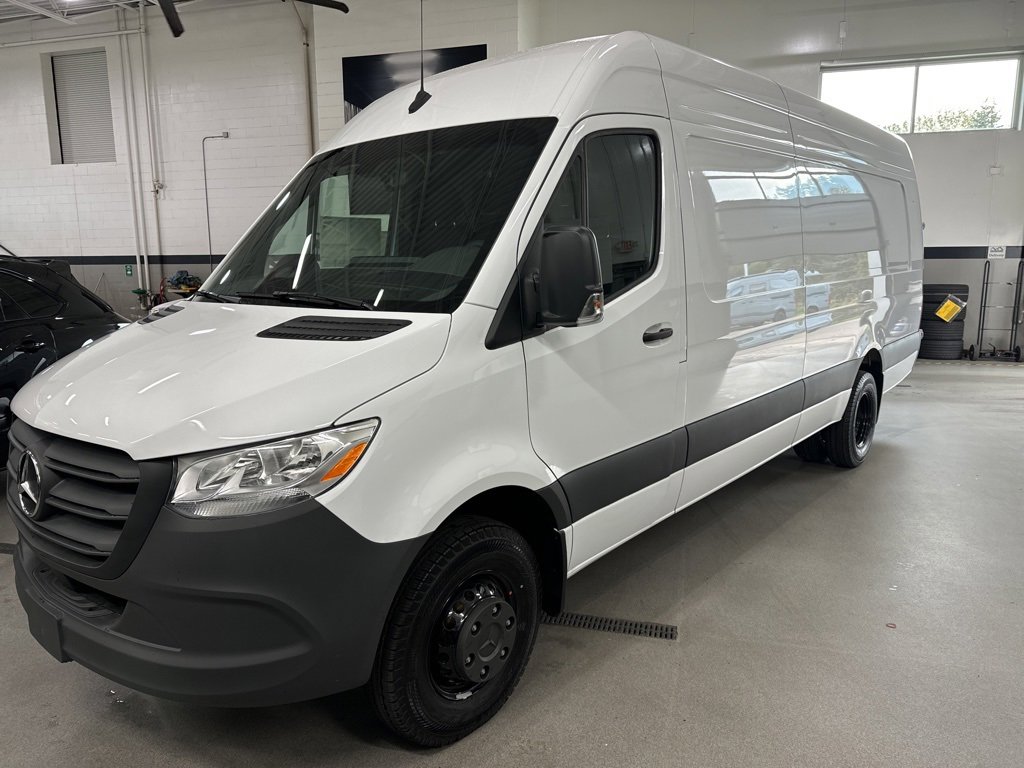 New 2025 Mercedes-Benz Sprinter 3500