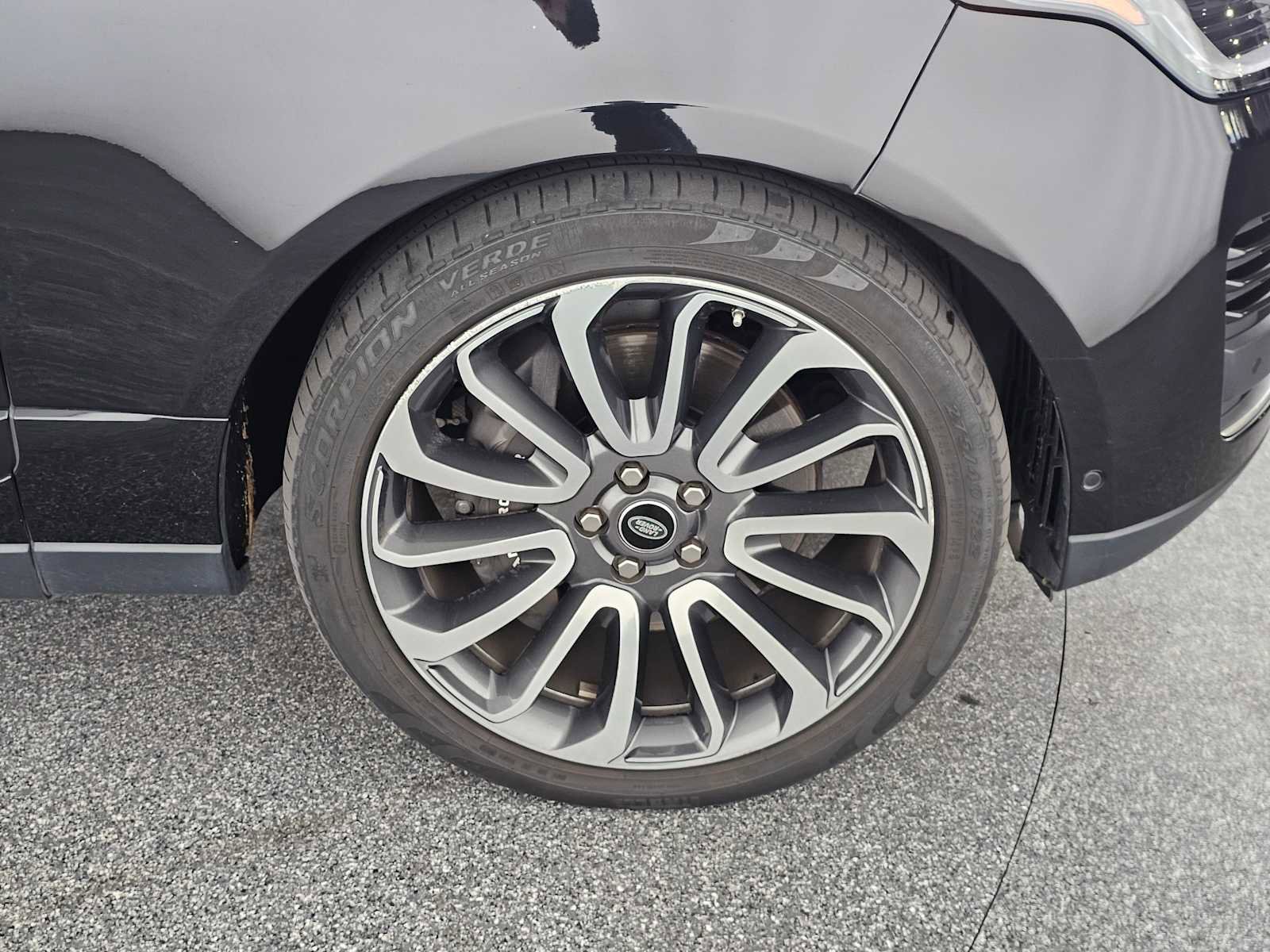 Used 2021 Land Rover Range Rover Long Wheelbase Autobiography image 9