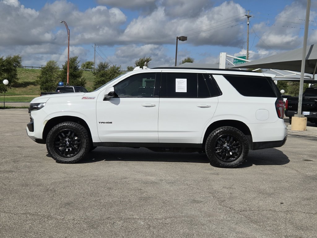 Used 2022 Chevrolet Tahoe Z71 w/ Luxury Package AWD/4WD image 4