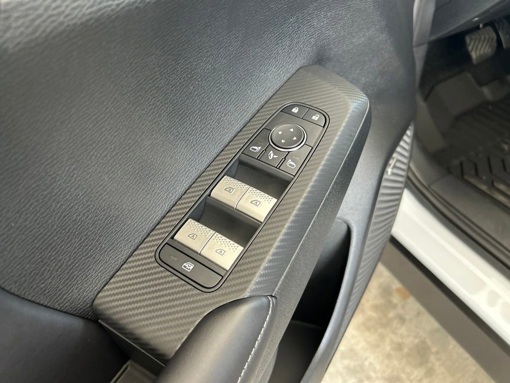 New 2026 Mitsubishi Outlander AWD image 37