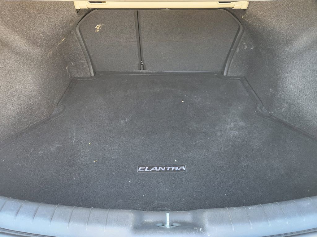 Used 2019 Hyundai Elantra SEL image 30