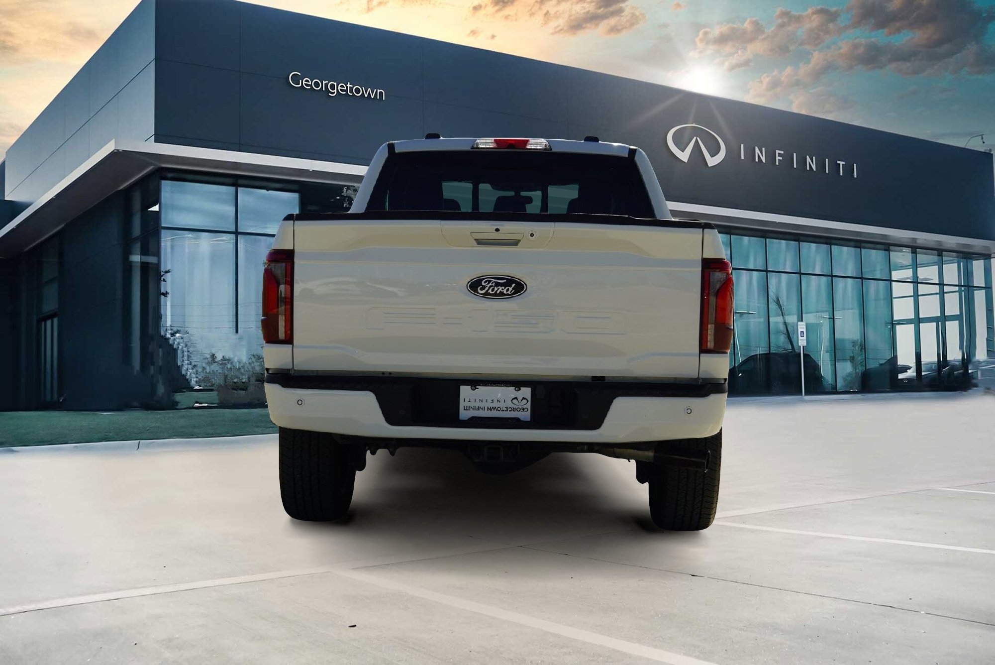 Used 2024 Ford F150 Platinum w/ Equipment Group 702A High image 6