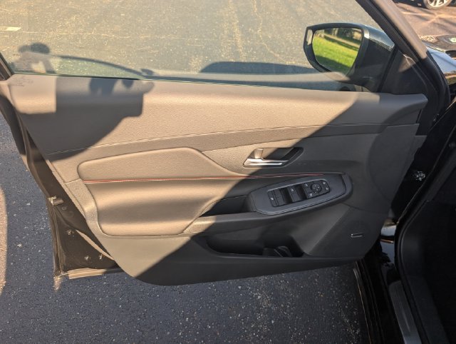New 2027 Nissan Sentra SR w/ SR Premium Package FWD image 11