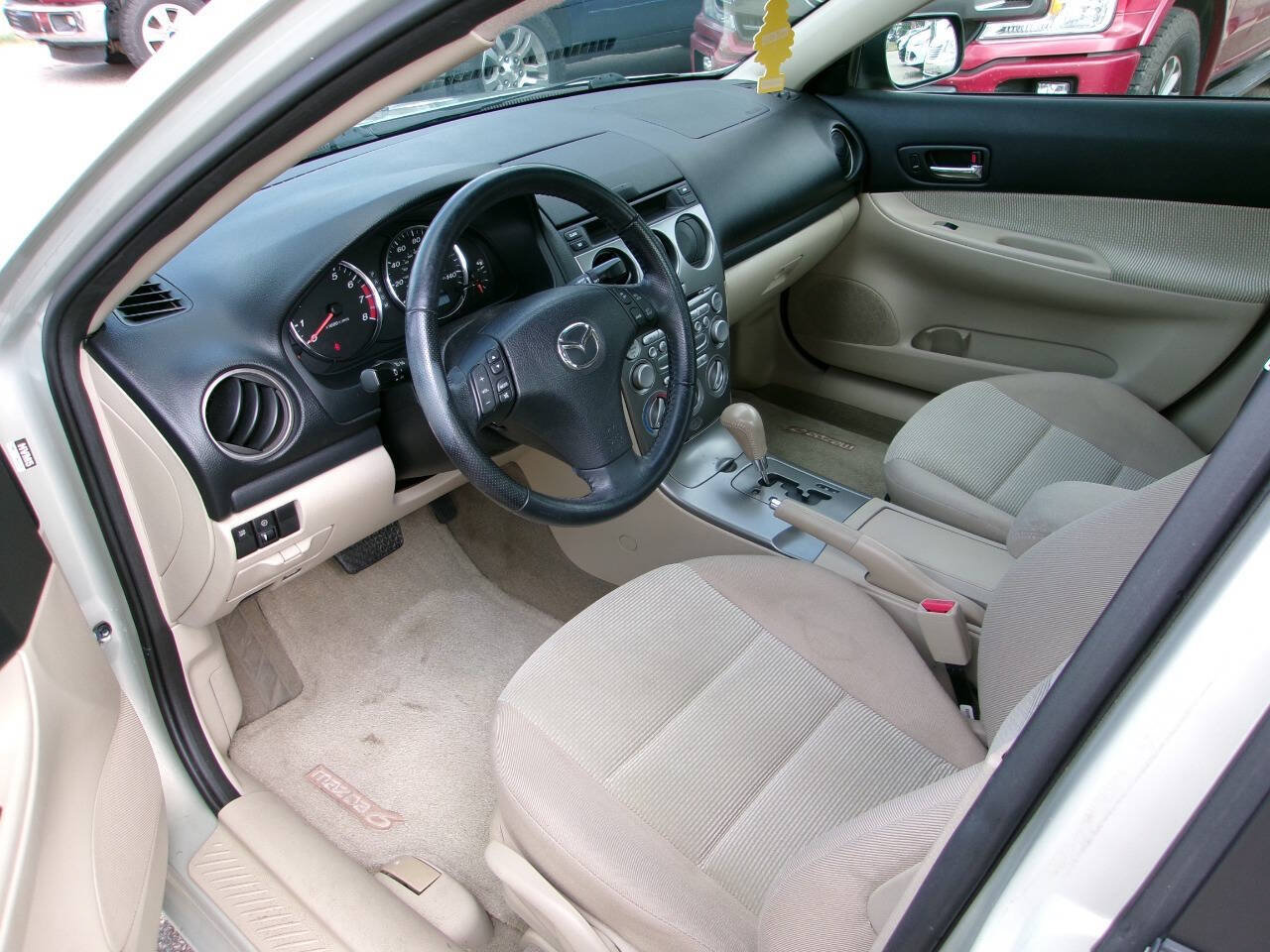 Used 2005 MAZDA MAZDA6 i FWD image 5