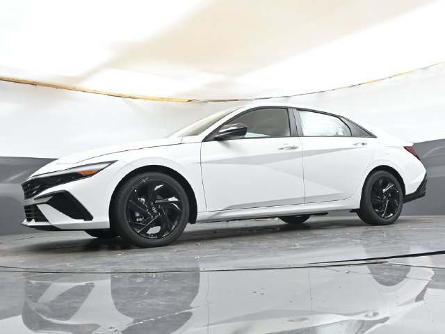 New 2026 Hyundai Elantra SEL Sport FWD image 30