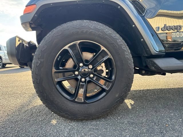 Used 2022 Jeep Wrangler Unlimited Sahara AWD/4WD image 29
