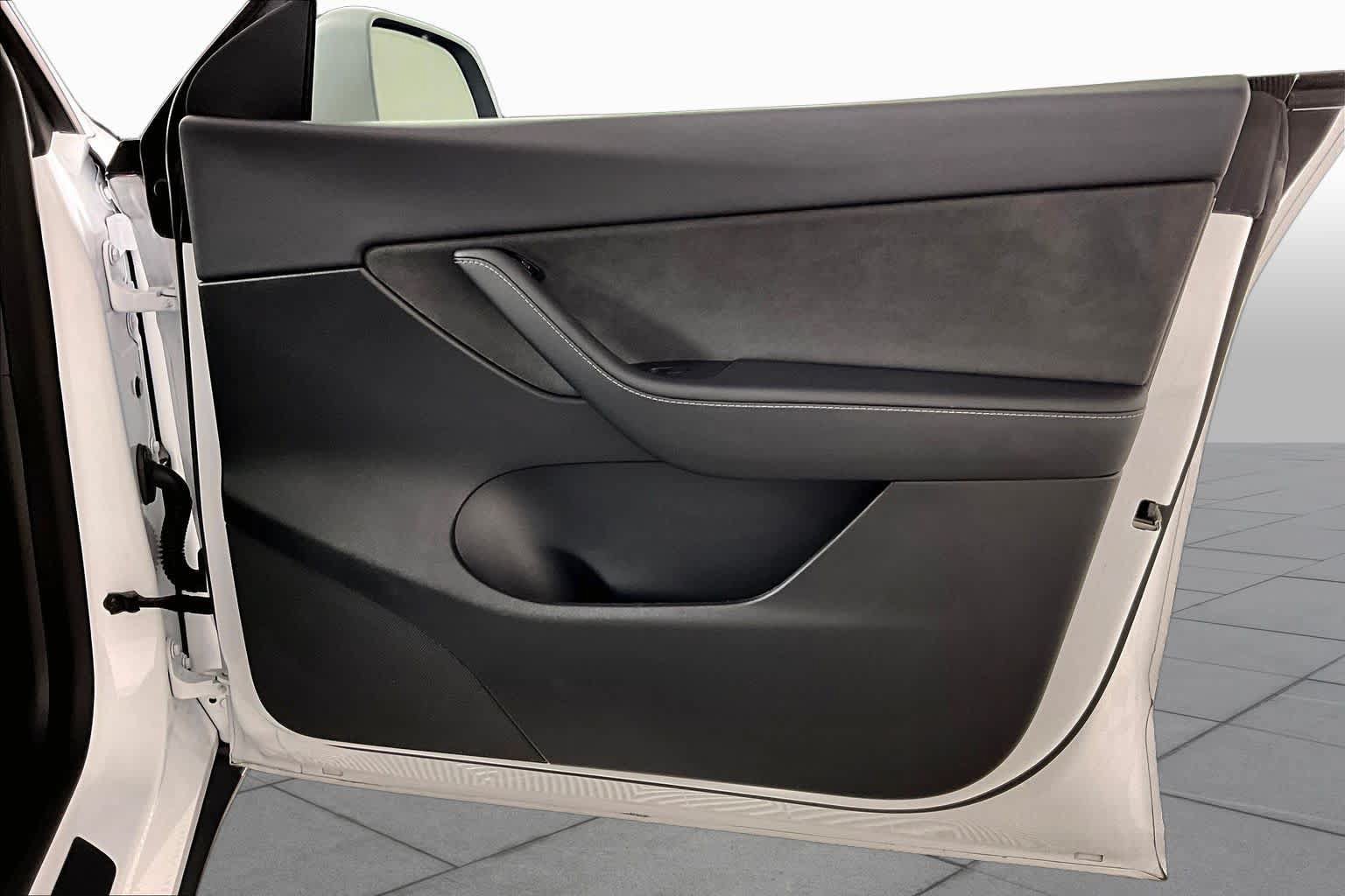 Used 2022 Tesla Model Y Performance AWD/4WD image 21