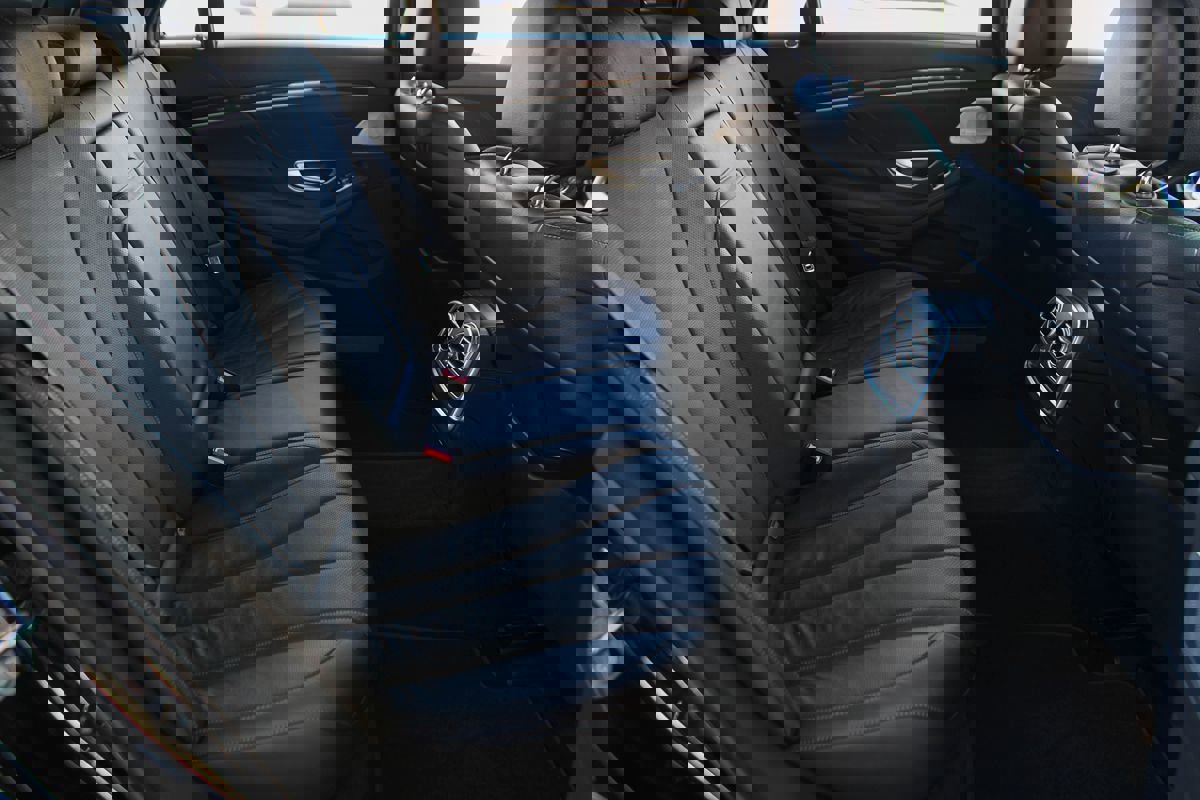 Used 2020 Mercedes-Benz S 450 4MATIC Sedan w/ Premium Package image 22