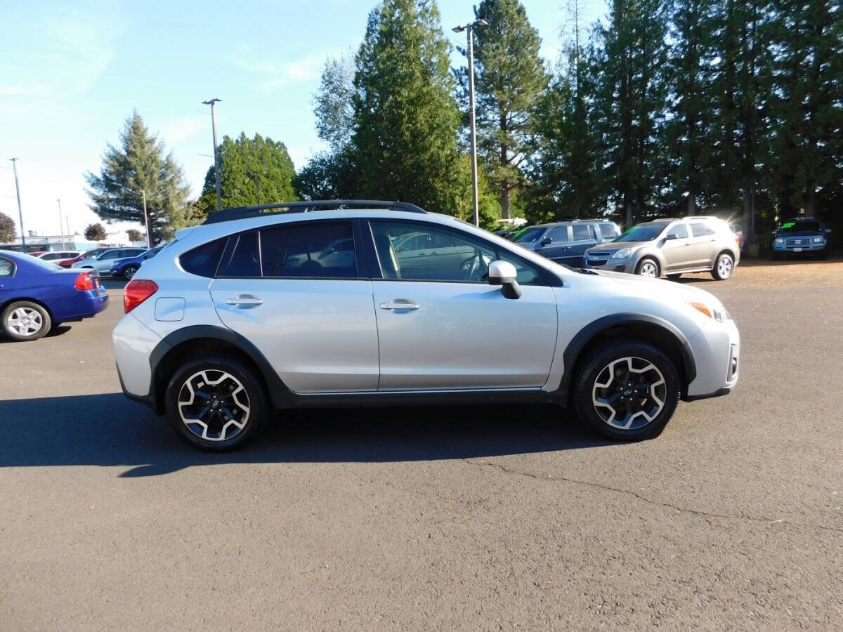 Used 2017 Subaru Crosstrek 2.0i Premium AWD/4WD image 20