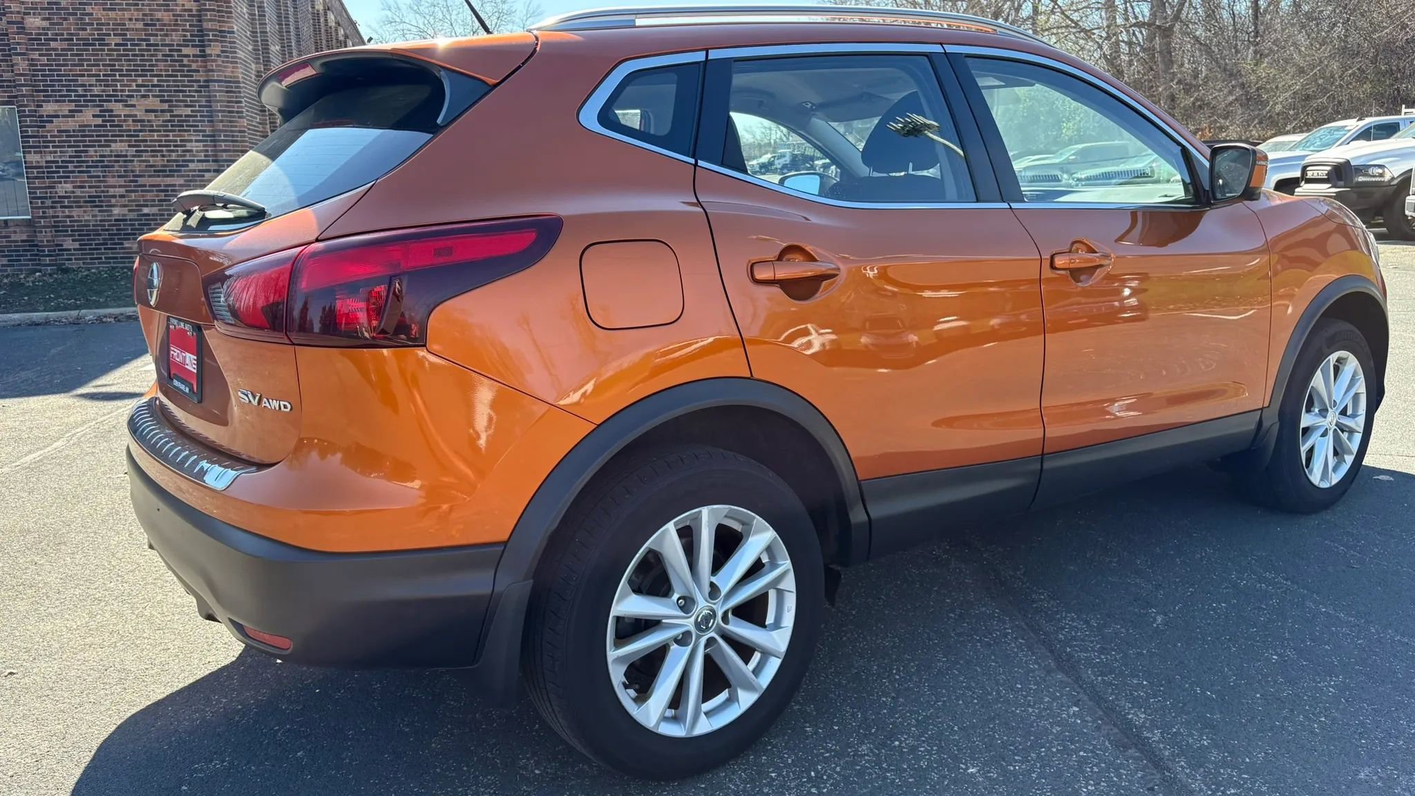 Used 2017 Nissan Rogue Sport SV w/ SV Premium Package image 10