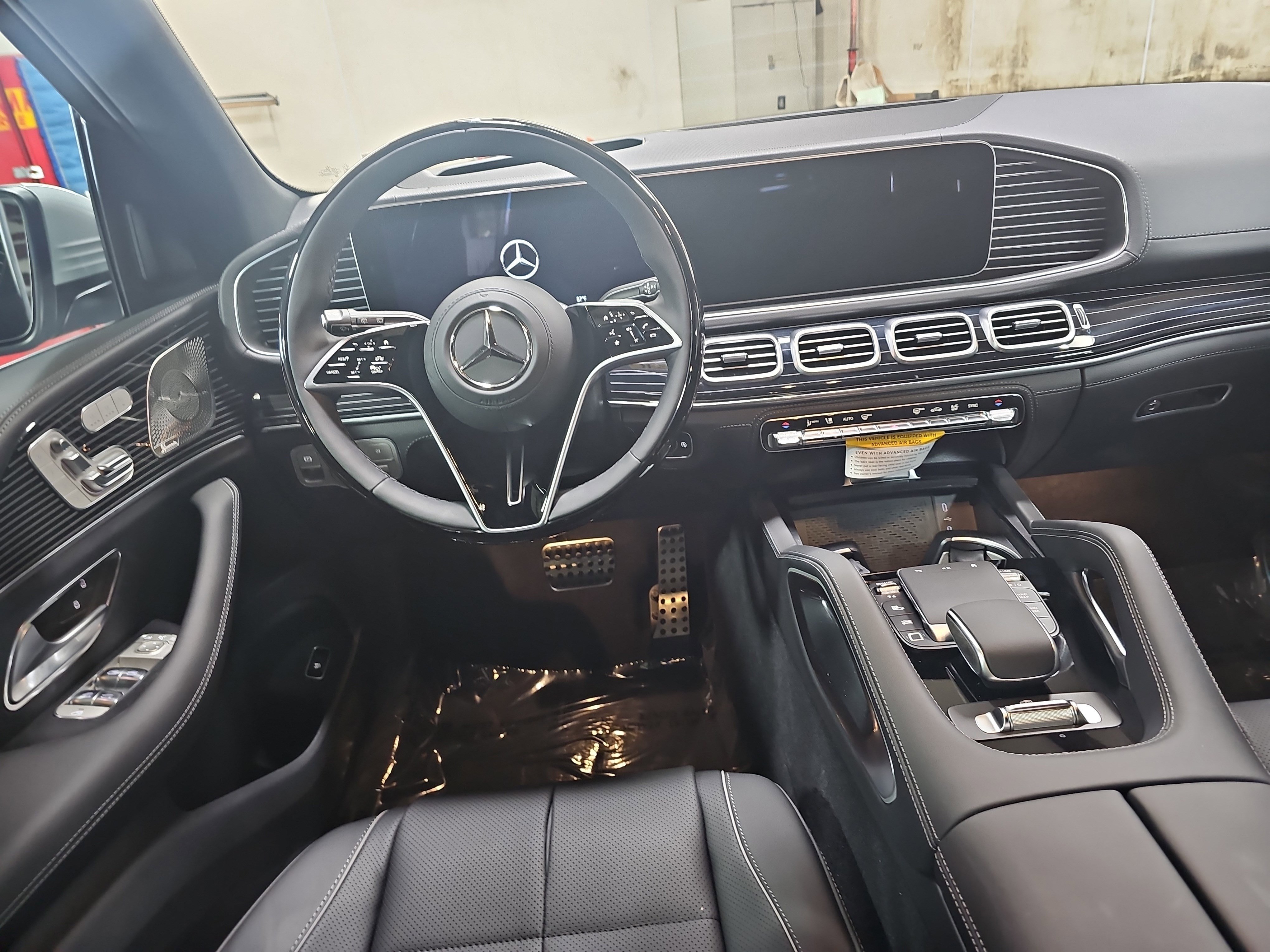 New 2026 Mercedes-Benz GLS 580 4MATIC image 18