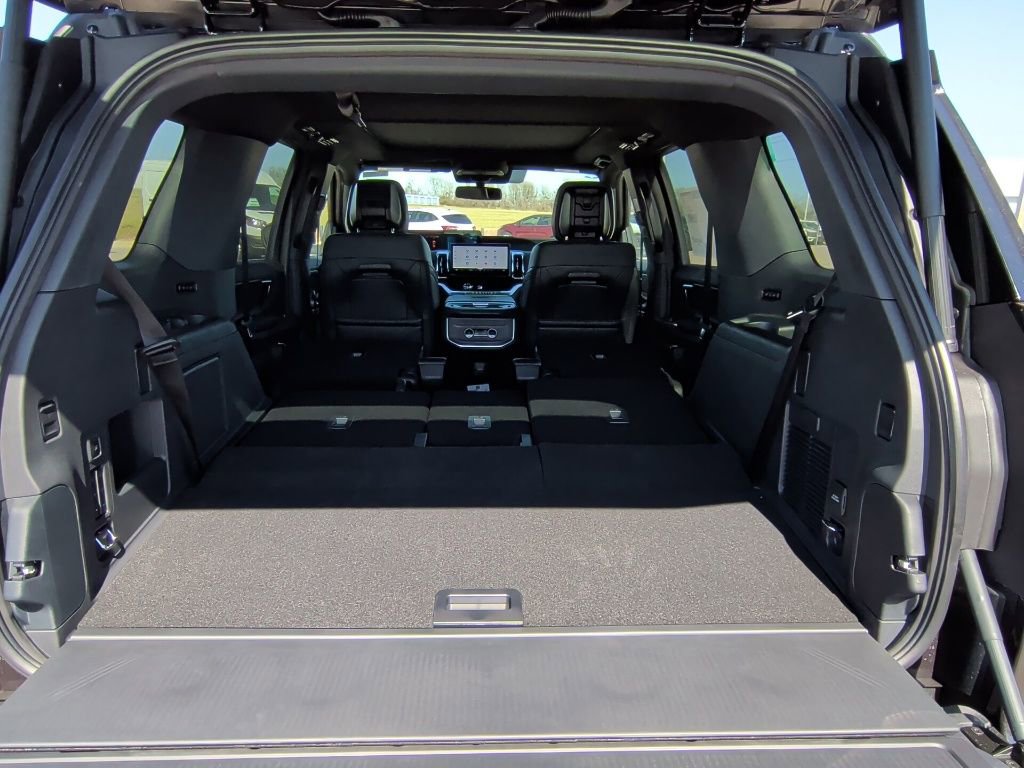 New 2026 Ford Expedition Platinum w/ Stealth Appearance Package image 46