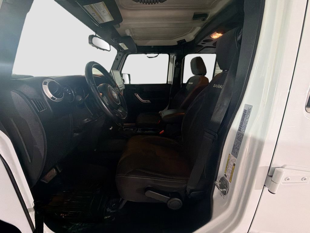Used 2018 Jeep Wrangler Unlimited Sahara image 17