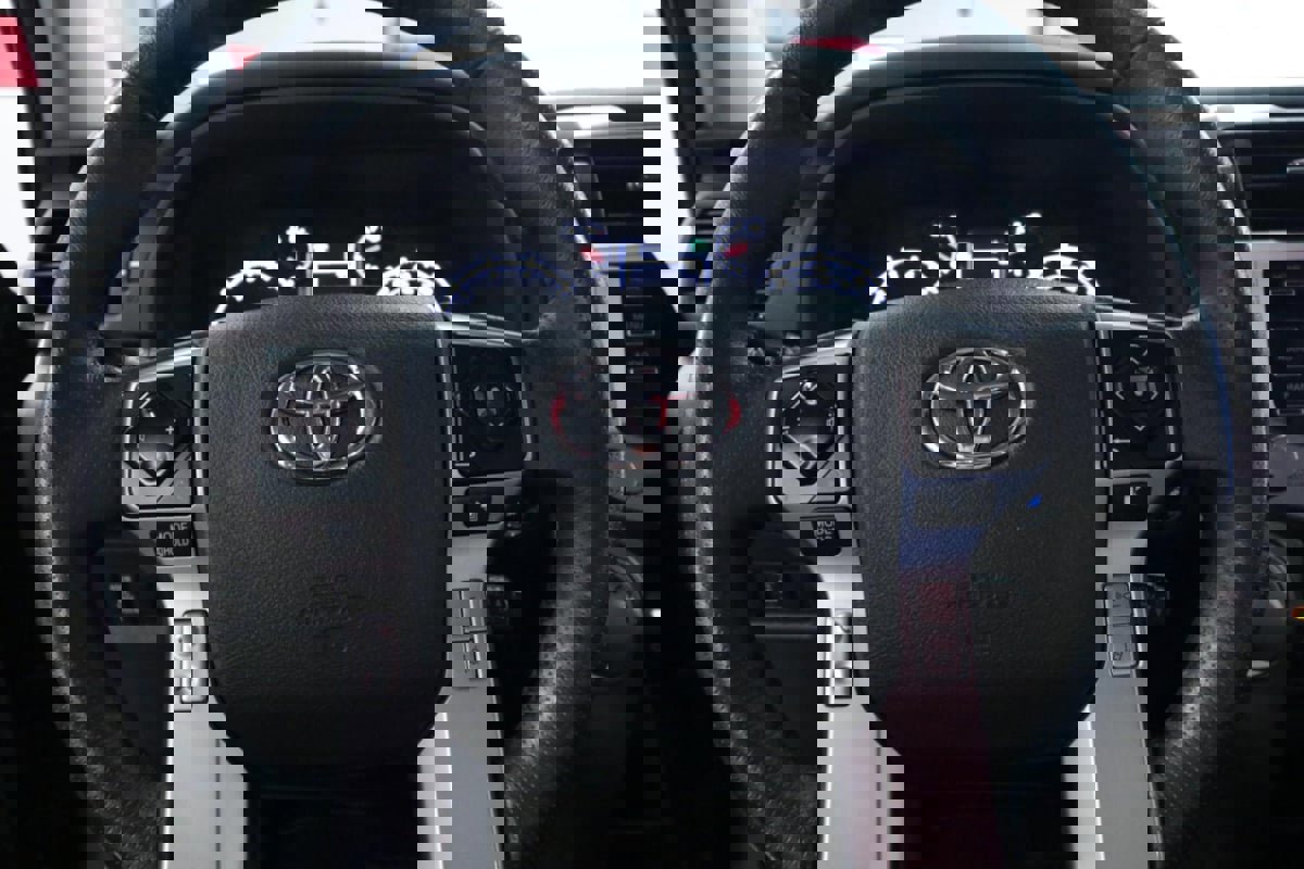 Used 2021 Toyota 4Runner SR5 Premium w/ Moonroof Package image 19