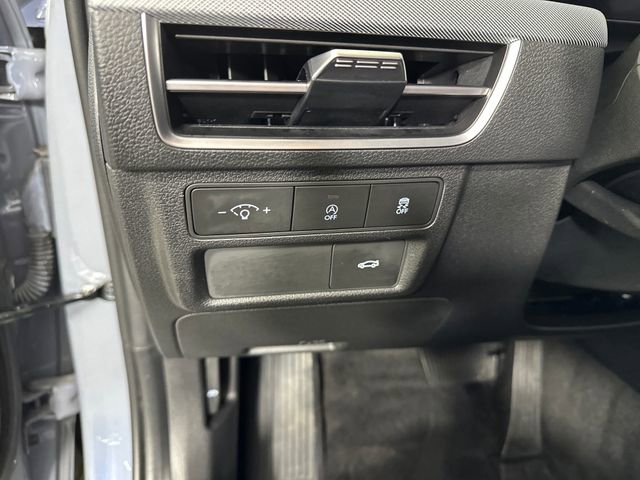 Used 2025 Hyundai Sonata SE FWD image 19