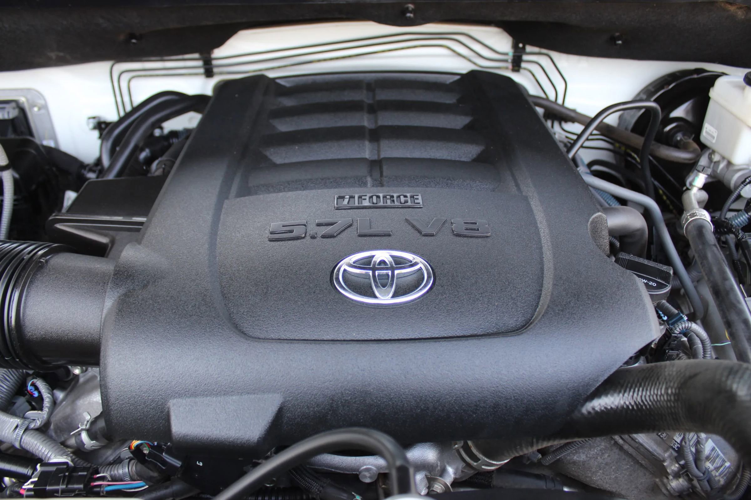 Used 2018 Toyota Tundra SR5 w/ TRD Off Road Package AWD/4WD image 30