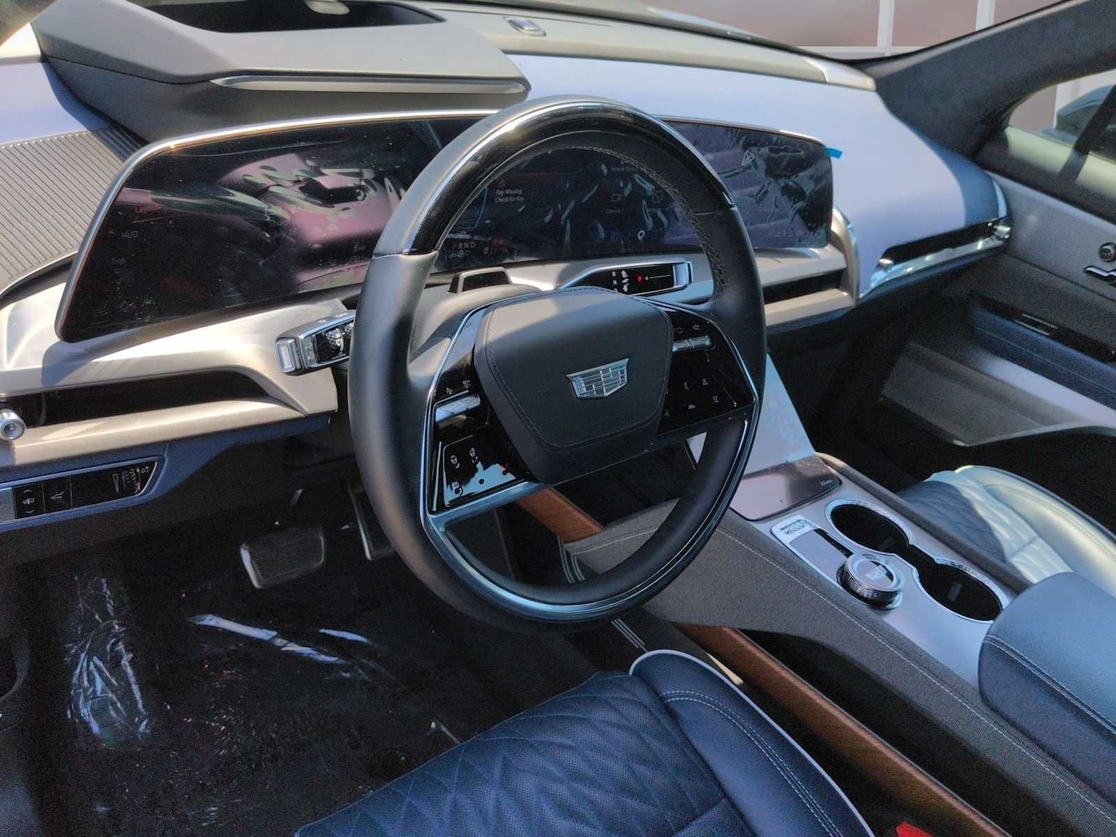 Used 2026 Cadillac Vistiq Premium Luxury AWD/4WD image 12