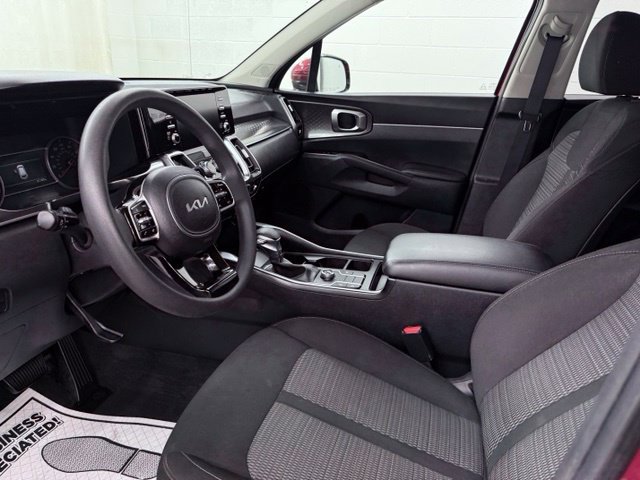 Used 2023 Kia Sorento LX FWD image 15