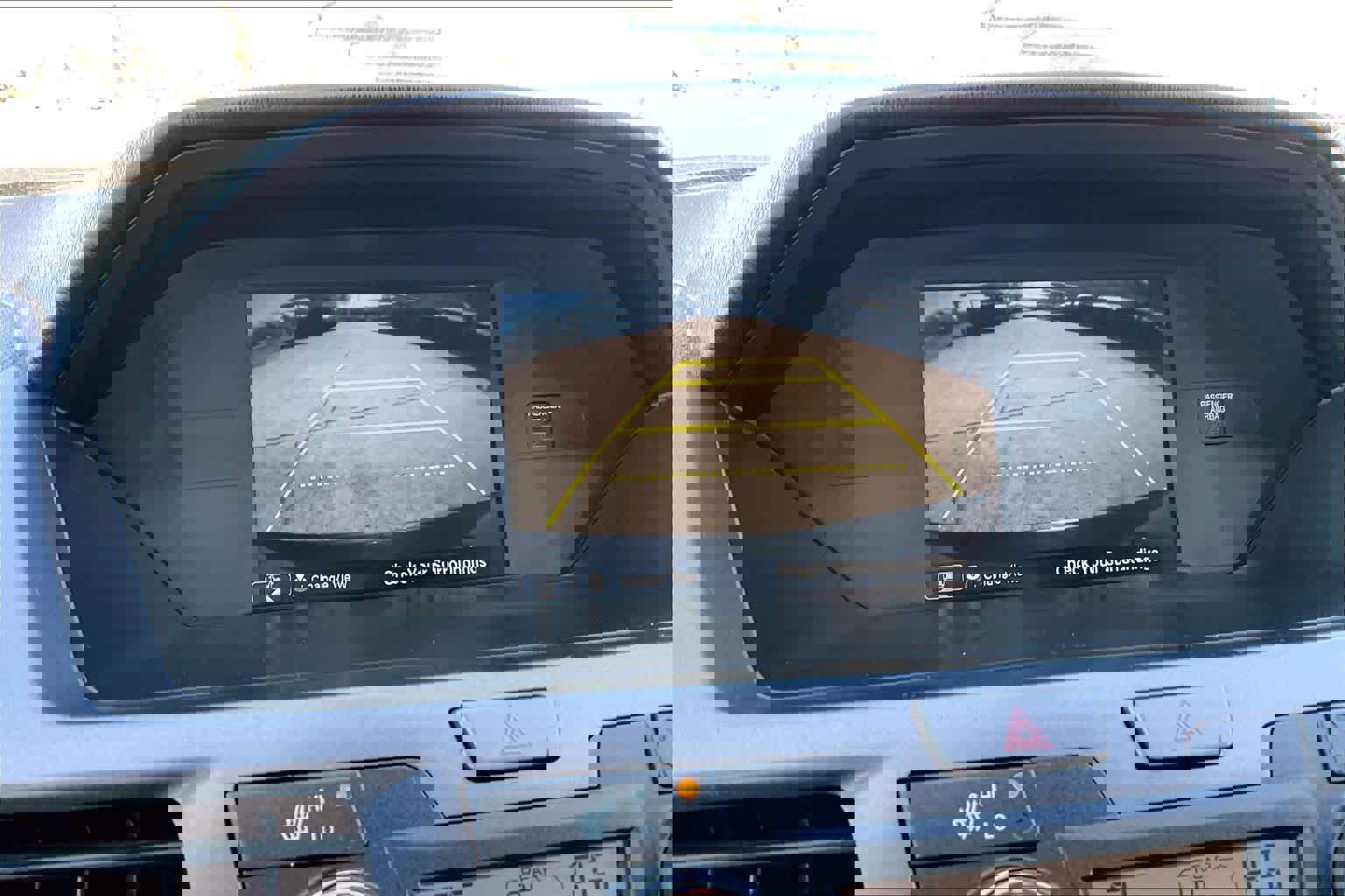 Used 2014 Honda Odyssey Touring Elite image 27