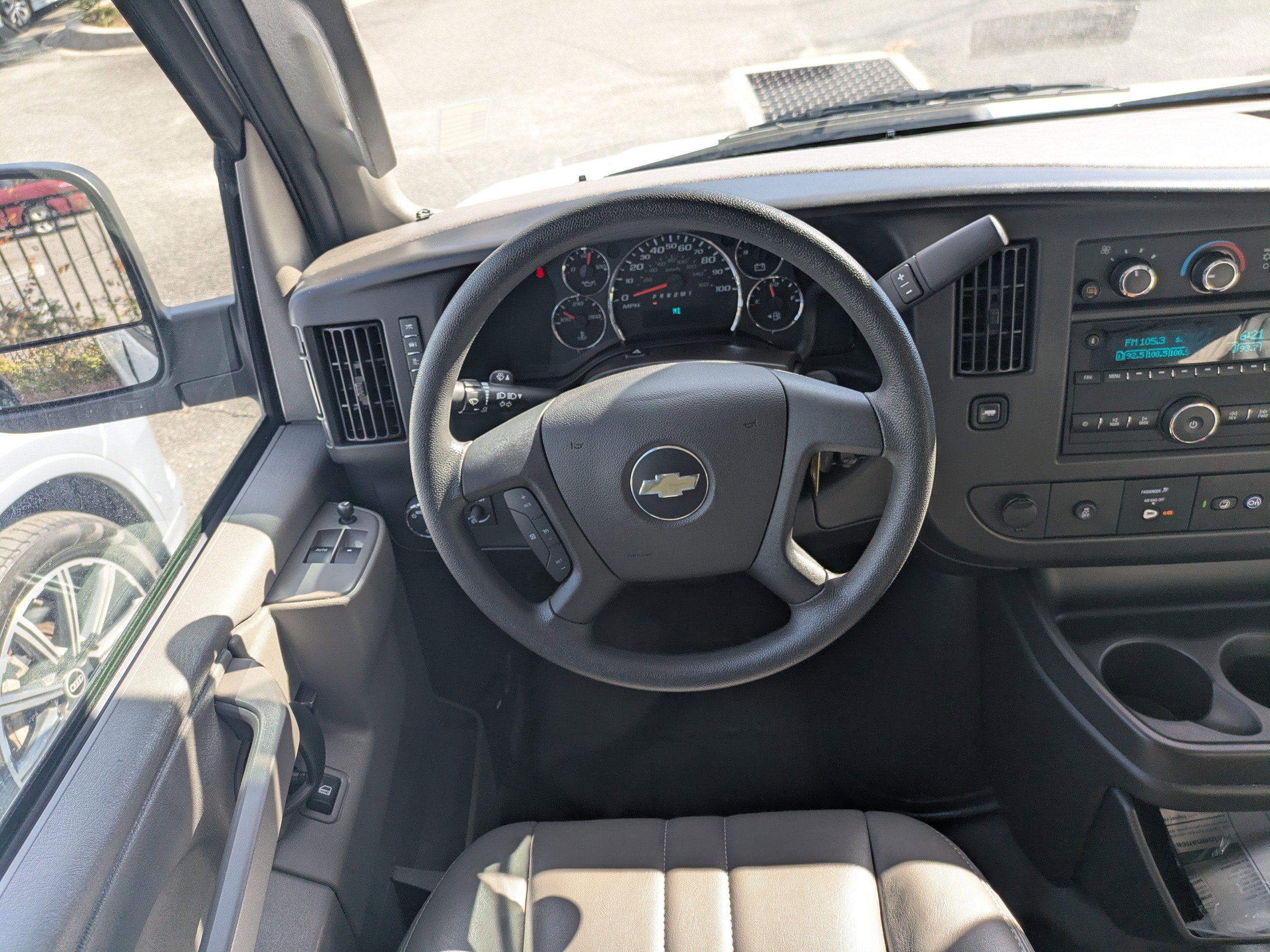 Used 2024 Chevrolet Express 2500 w/ Driver Convenience Package image 16