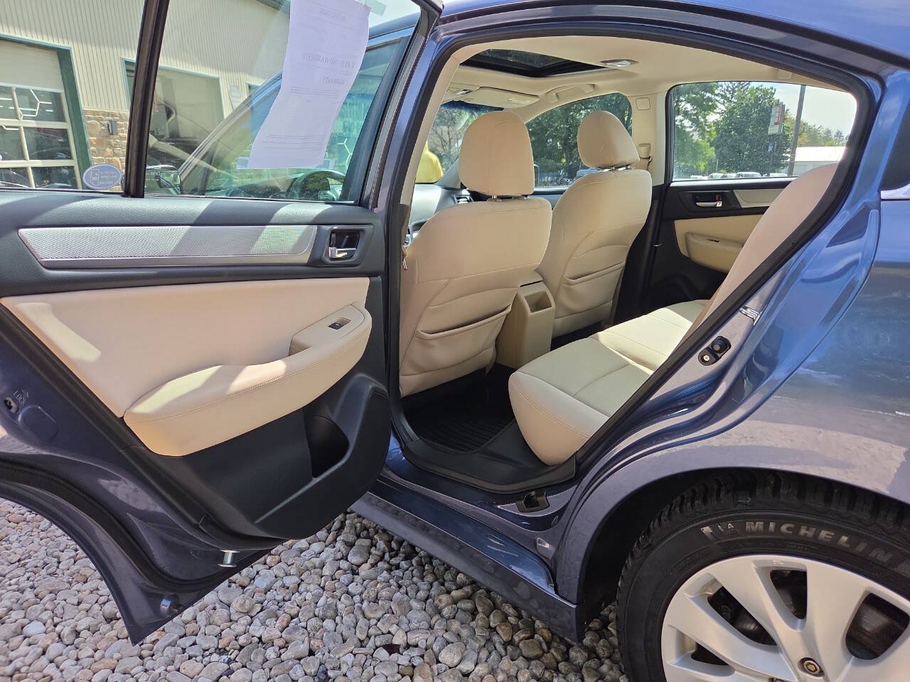 Used 2015 Subaru Legacy 2.5i Premium w/ Moonroof Package AWD/4WD image 18