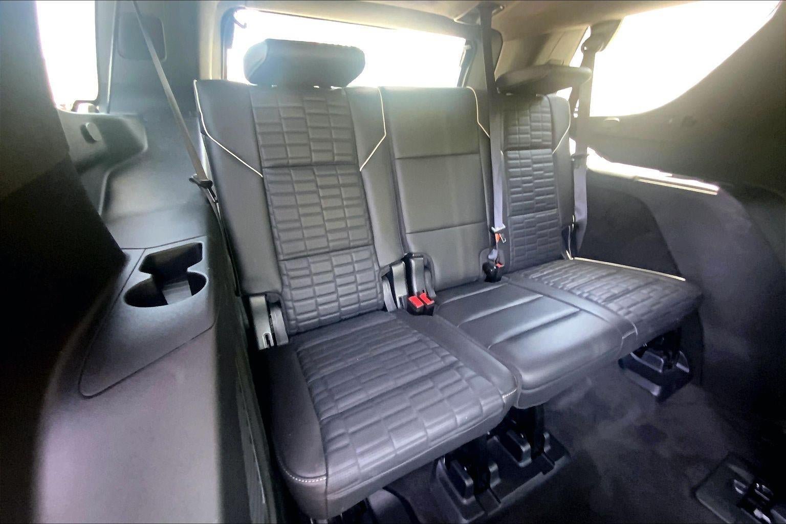 Certified 2022 Cadillac Escalade Sport Platinum w/ Heavy-Duty Trailer Package AWD/4WD image 25