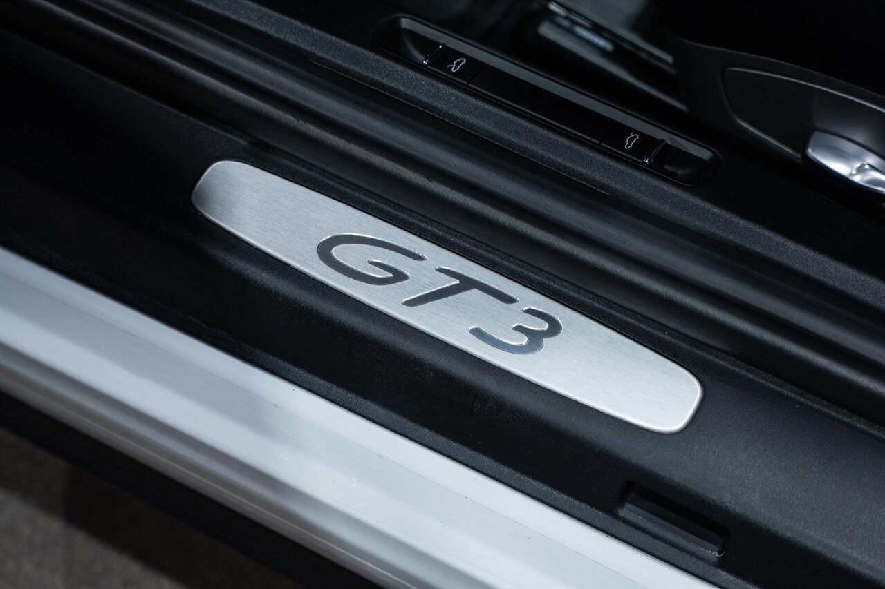 Used 2016 Porsche 911 GT3 RWD image 26
