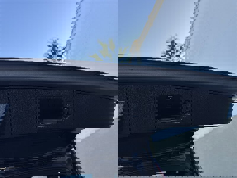 Used 2018 Cadillac Escalade ESV Platinum image 26