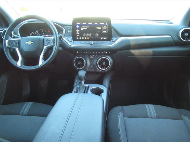 Used 2024 Chevrolet Blazer LT w/ Midnight/Sport Edition FWD image 12