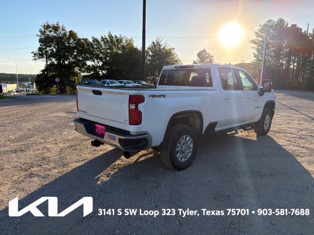 Used 2021 Chevrolet Silverado 2500 LT w/ Fleet Comfort Package AWD/4WD image 12