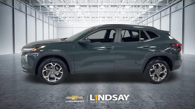Certified 2025 Chevrolet Trax LT FWD image 6
