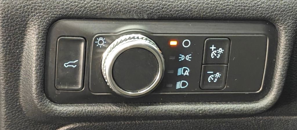 Used 2020 Ford Explorer 2WD image 40