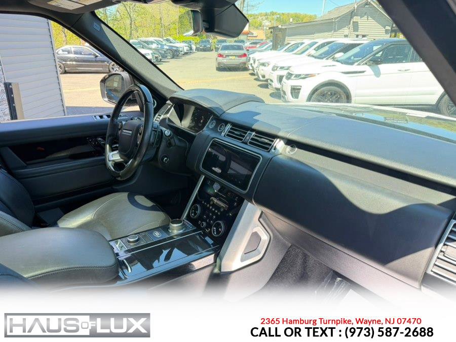 Used 2018 Land Rover Range Rover HSE AWD/4WD image 4