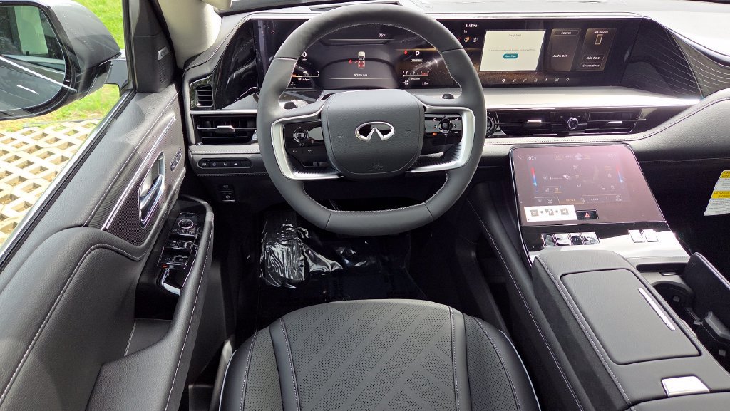 New 2027 INFINITI QX80 Luxe w/ Cargo Package AWD/4WD image 18