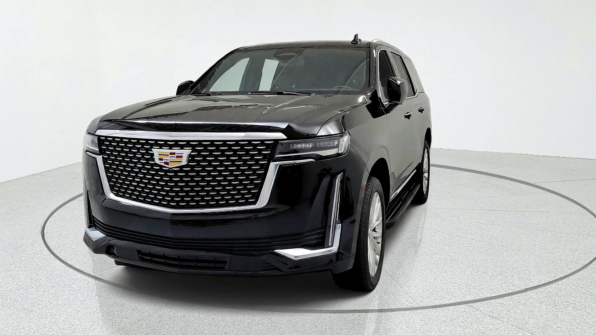 Used 2022 Cadillac Escalade Luxury w/ LPO, Floor Liner Package AWD/4WD image 8