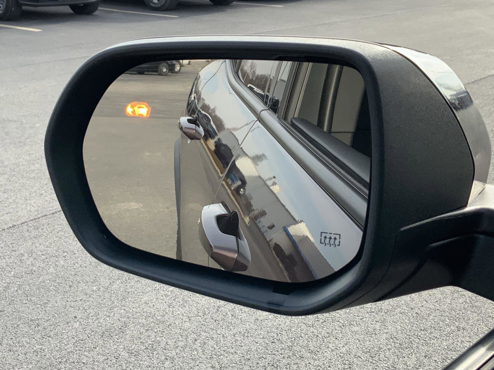 Used 2024 Chevrolet Traverse Z71 w/ Enhanced Driving Package image 22