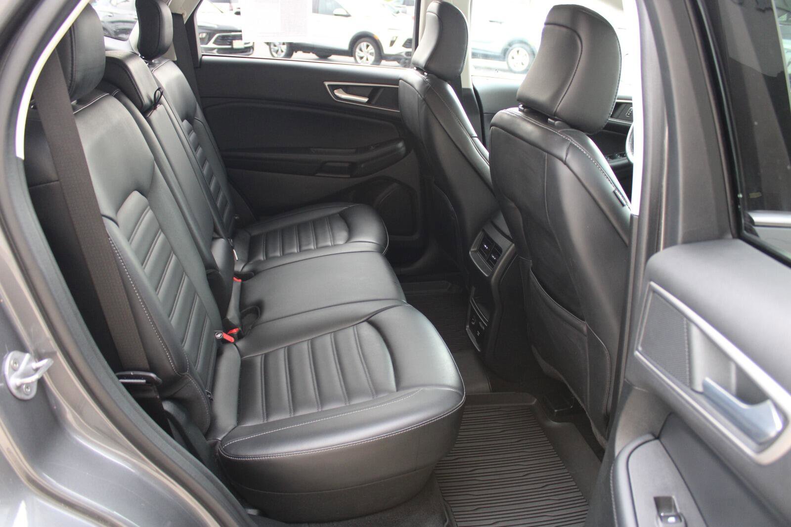Used 2022 Ford Edge SEL w/ Convenience Package AWD/4WD image 24