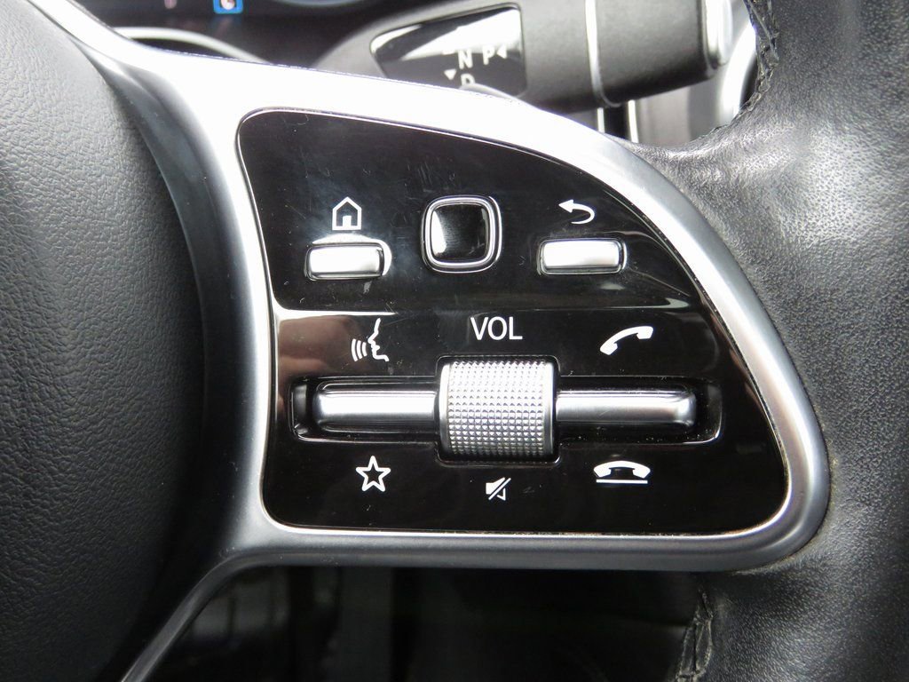 Used 2021 Mercedes-Benz GLC 300 4MATIC image 24