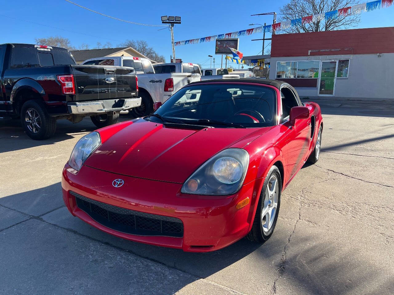 Used 2002 Toyota MR2 image 3