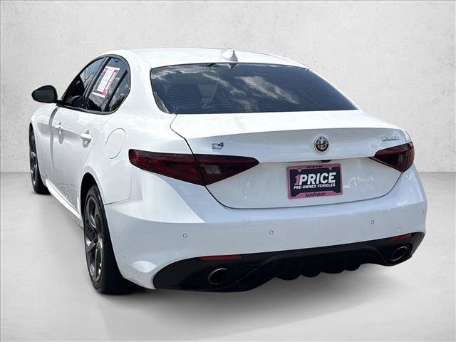 Used 2018 Alfa Romeo Giulia AWD image 7