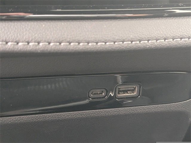 Used 2025 Buick Enclave Sport Touring w/ Power Package image 26