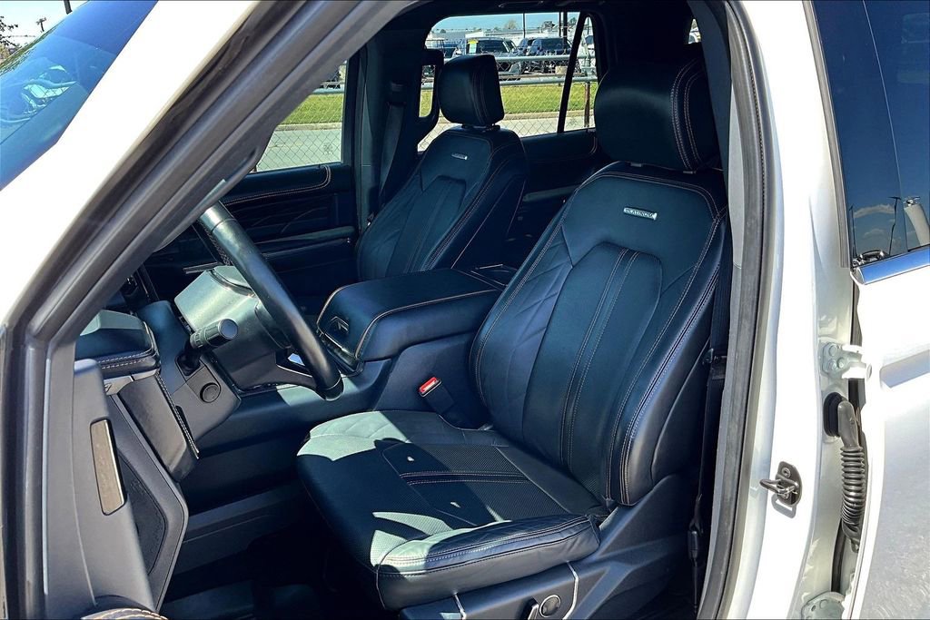 Used 2022 Ford Expedition Platinum image 34