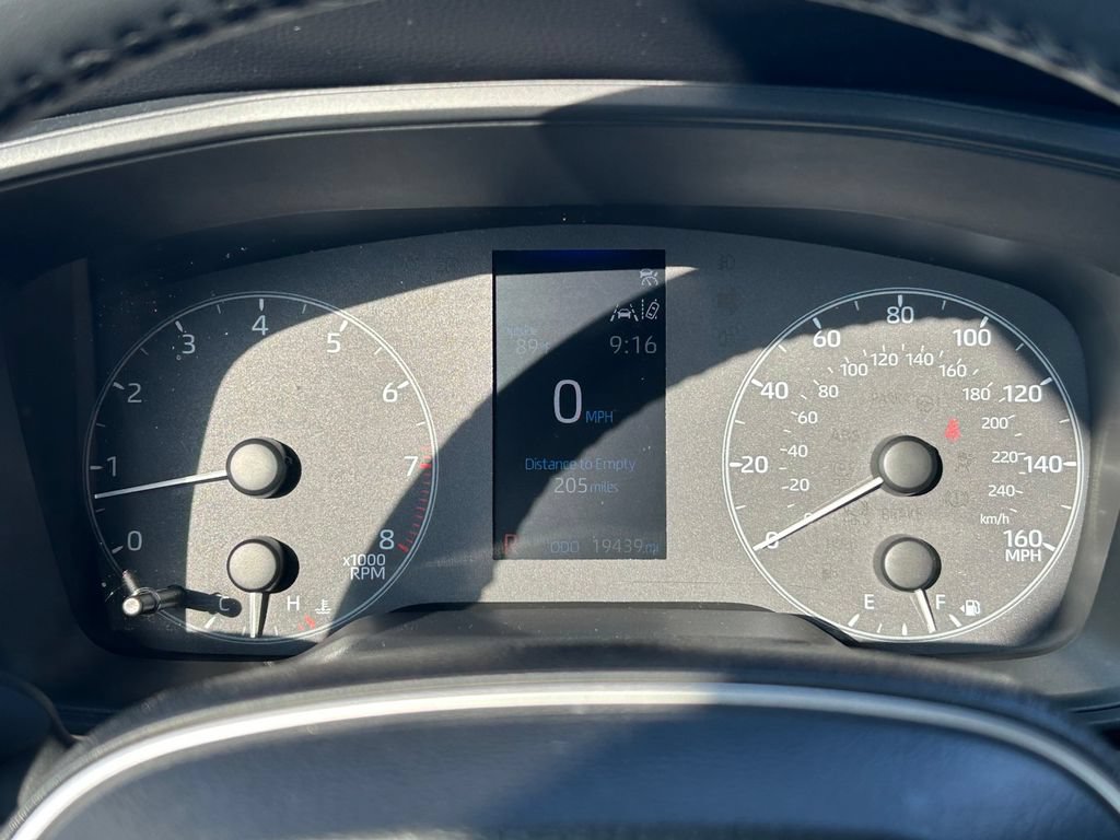 Used 2024 Toyota Corolla Cross LE FWD image 30