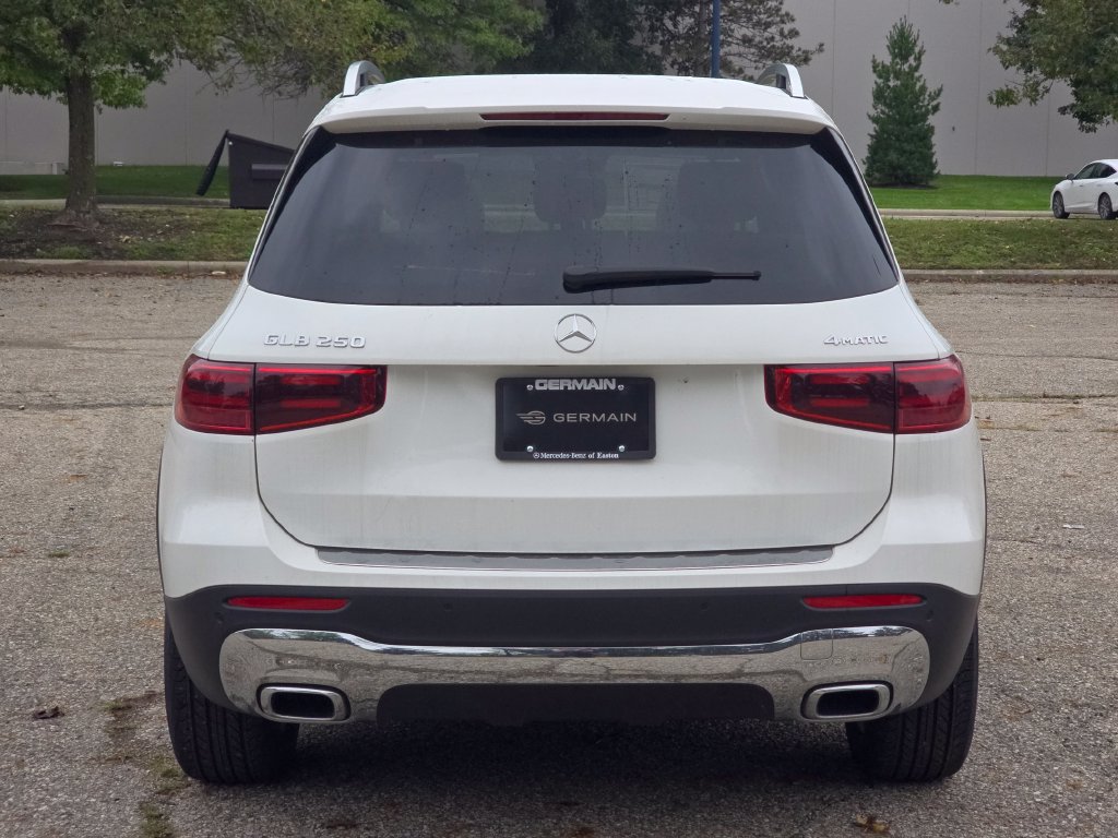 New 2026 Mercedes-Benz GLB 250 4MATIC image 13