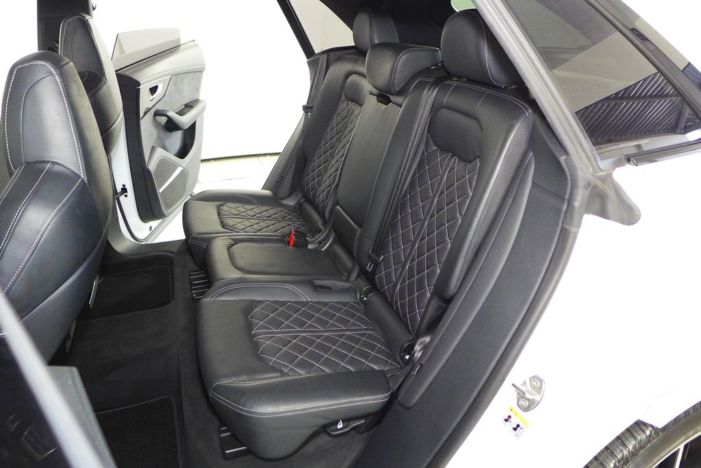 Used 2023 Audi SQ8 Prestige w/ Prestige Package image 21