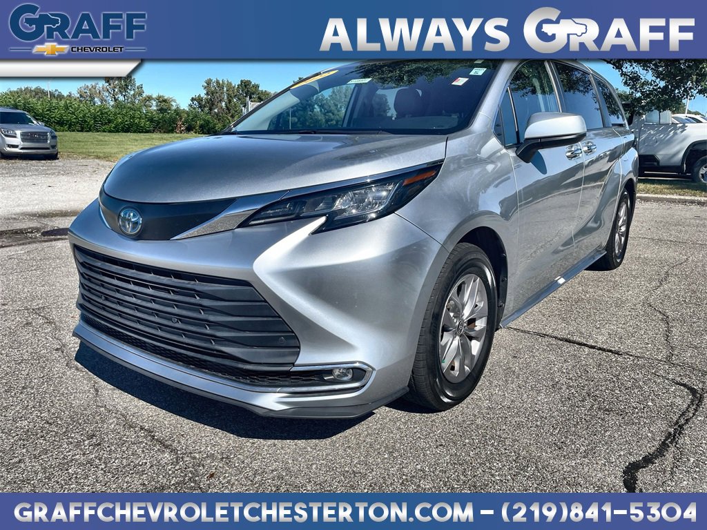 Used 2022 Toyota Sienna XLE