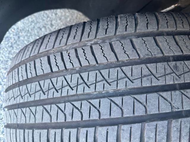 Certified 2022 Volkswagen Atlas SE w/ Black Wheel Package image 37