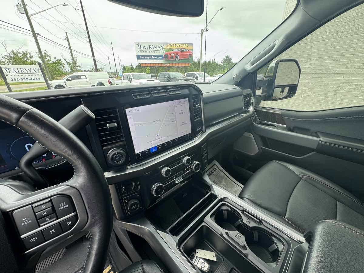 Used 2024 Ford F350 Lariat w/ Lariat Ultimate Package AWD/4WD image 16