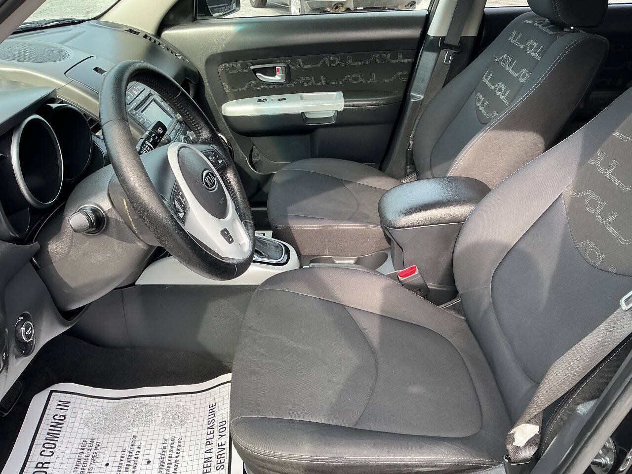 Used 2012 Kia Soul + w/ Audio Pkg FWD image 18