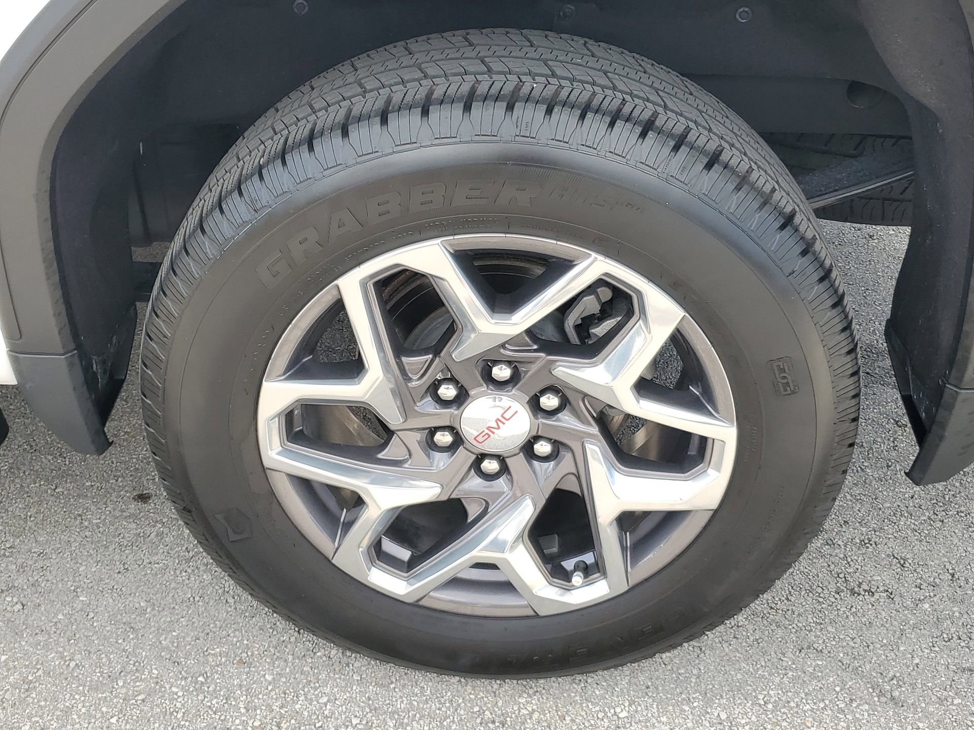 Used 2024 GMC Sierra 1500 SLT w/ SLT Premium Plus Package image 5